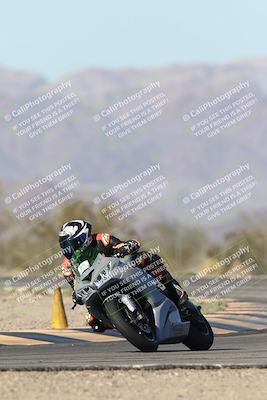 media/Dec-04-2025-Racers Edge (Thu) [[5ebc9f124d]]/3-B Group/1-Session 1 (Turn 7)/